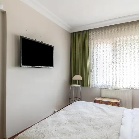 Duplex Cozy Flat With A Balcony Near Nisantasi Istanbul