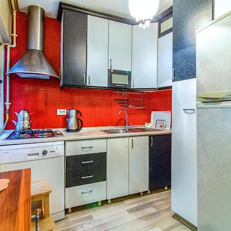 Apartment Duplex Cozy Flat With A Balcony Near Nisantasi Istanbul