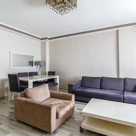 Duplex Cozy Flat With A Balcony Near Nisantasi דירה איסטמבול