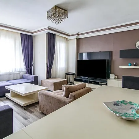 Duplex Cozy Flat With A Balcony Near Nisantasi איסטמבול